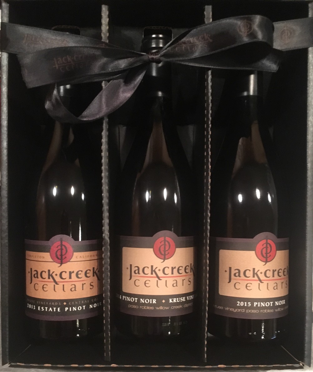 Estate Pinot Noir Gift Box Image